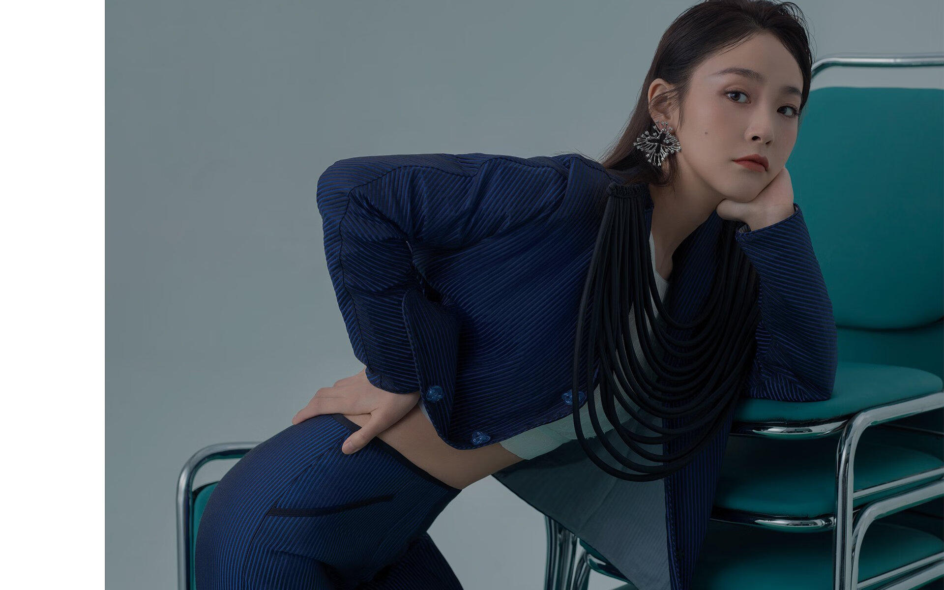 开云体育官方下载-_科技+体育：装备革命引领未来运动新潮流_，装备器材革新